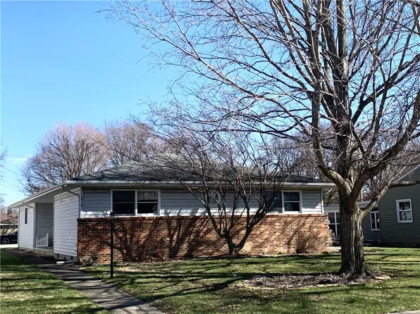 818 Progress St, Pana, IL 62557
