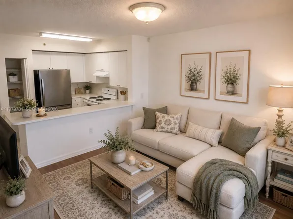 11040 SW 196th St APT 203, Miami, FL 33157