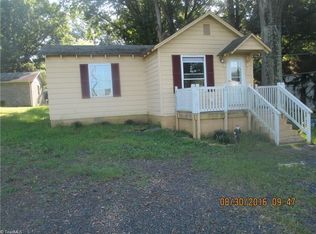 720 S Fieldcrest Rd, Eden, NC 27288