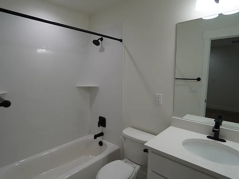 1575 S 150 W — Photo 18