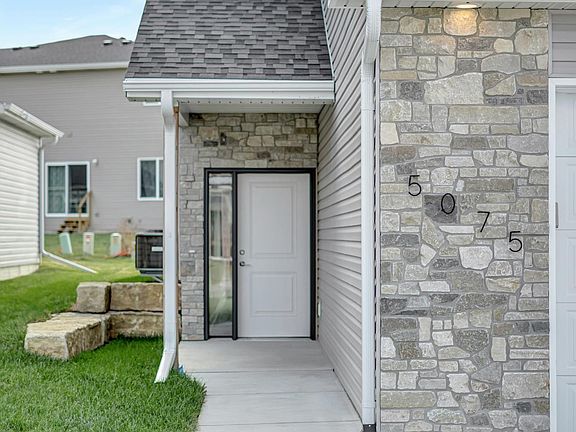 4th image of 5075 W Stampede Ln