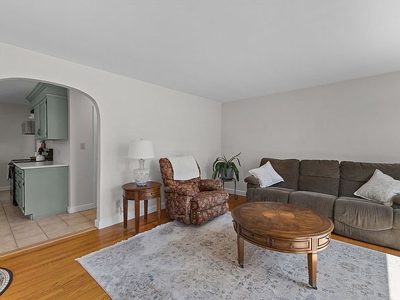 4th image of 7 Simond St