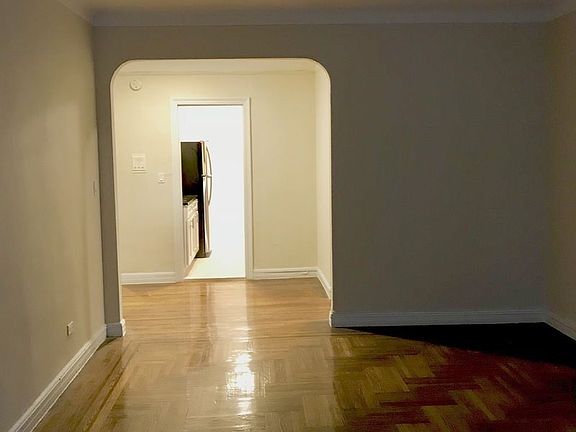 2nd image of 4746 40th St APT 2C