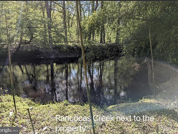 4th image of 42 Mill Creek Rd