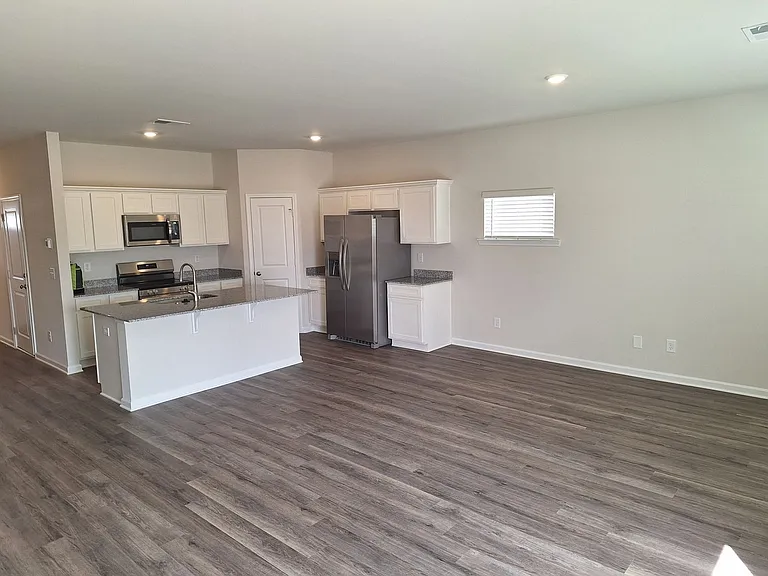 725 Gatestone Ln — Photo 11