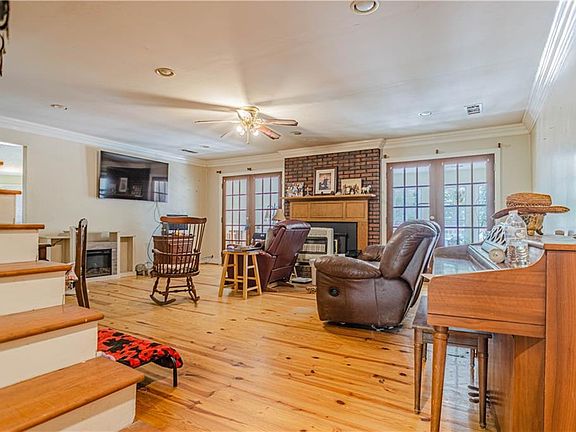 2nd image of 9334 Lee Road 240
