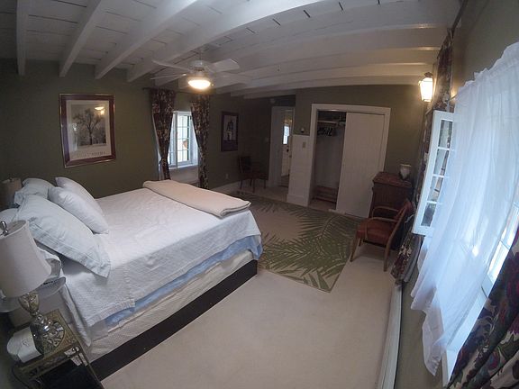4th image of 204 De Fouri St