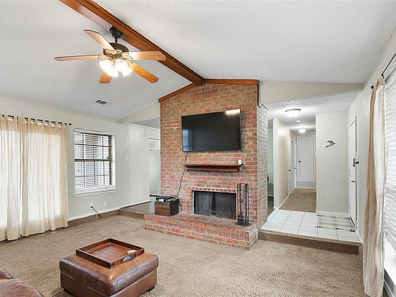 4th image of 1401 Wildvalley Dr