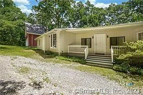 517 Newtown Tpke #A