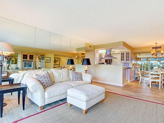 5th image of 630 Ocean Dr APT 405