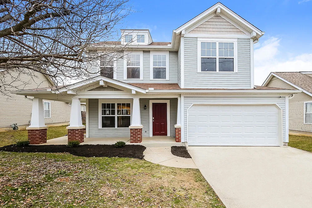 3 bed, 2.5 bath, 1833 sqft, $2,620 — Photo 1