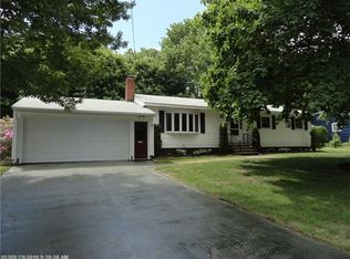 13 Spruce Ln, Gorham, ME 04038