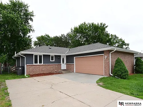4720 S 56th St Photo 1