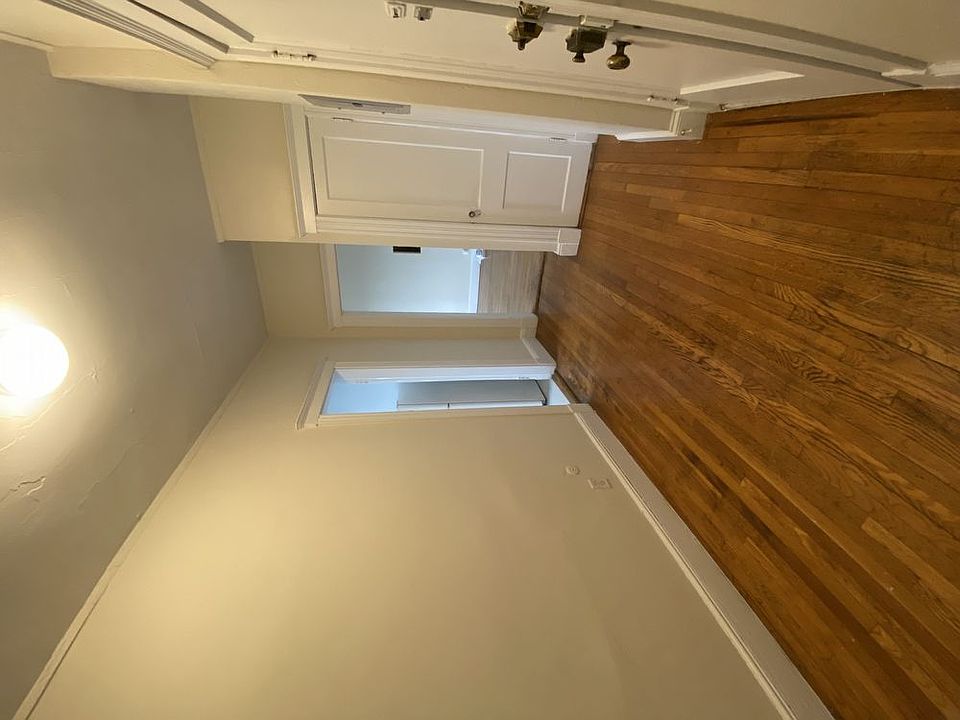 2nd image of 1815-1825 Commonwealth Ave