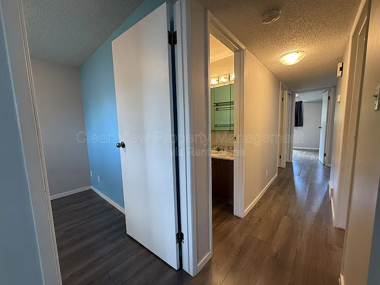 625 Columbia Blvd W #B — Photo 7