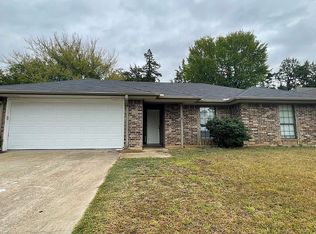 1310 27th St NE, Paris, TX 75460