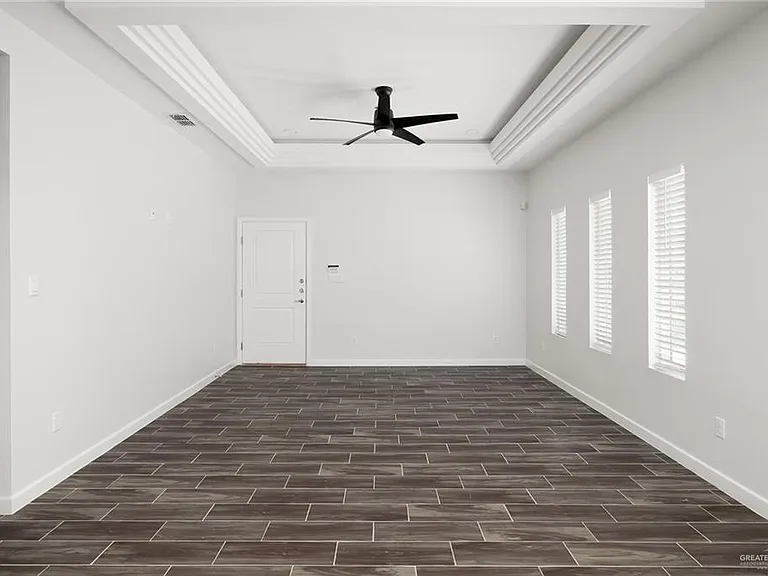 1322 Beverly Ave #3 — Photo 4