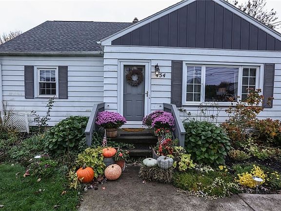 2nd image of 454 East Ave
