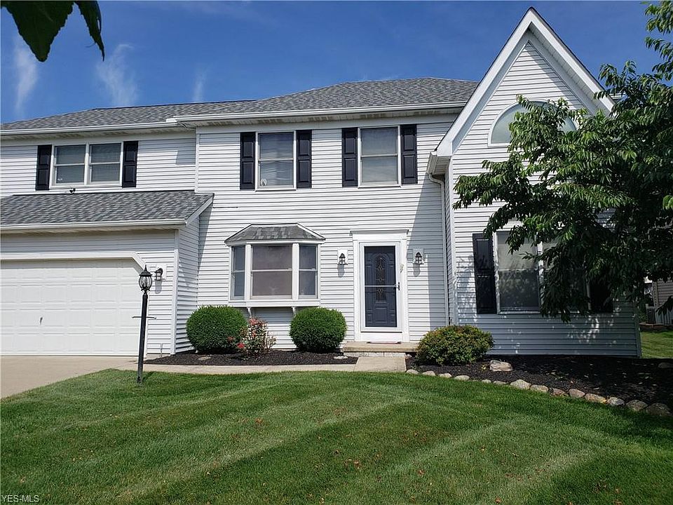 1st image of 635 Montgomery Dr