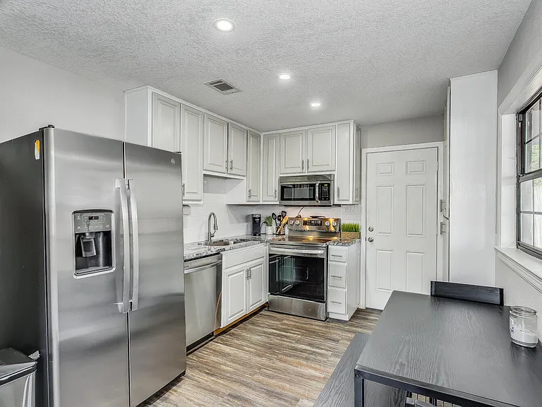 1205 Poppy Ave #B — Photo 7