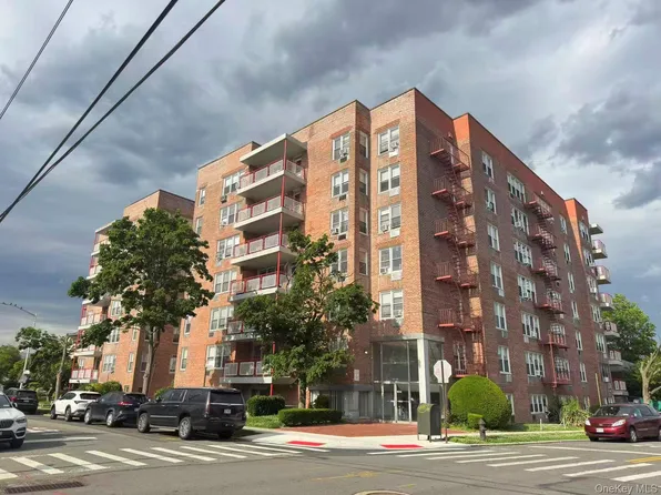 34-25 150th Place #4B, Flushing, NY 11354
