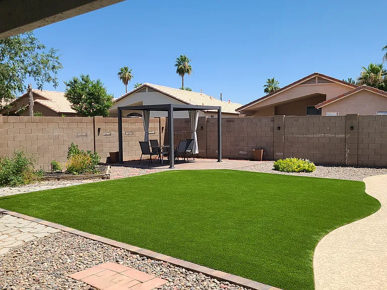1439 E Flint St — Photo 3