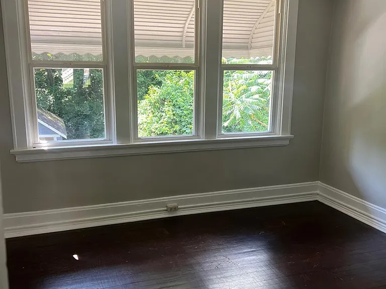 1125 Grand Ave — Photo 7