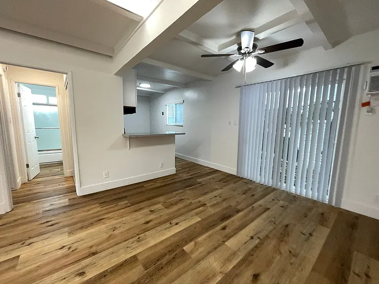 14410 Valerio St — Photo 15
