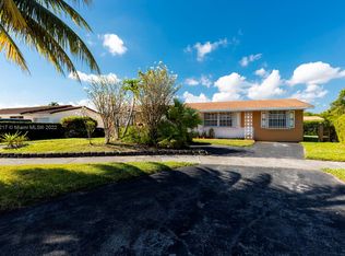 2450 SW 92nd Pl, Miami, FL 33165