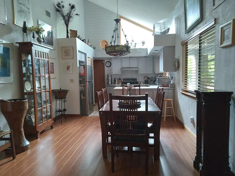 275 Bayridge Ct — Photo 6