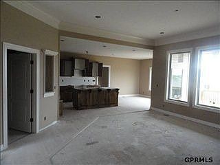 2nd image of 810 S 188th Ter