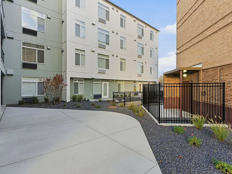 District Lofts at Garland — Photo 19