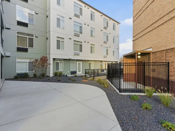 District Lofts at Garland