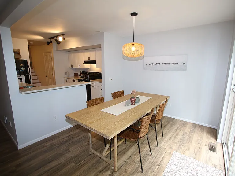 2230 Daybreak Ct — Photo 21