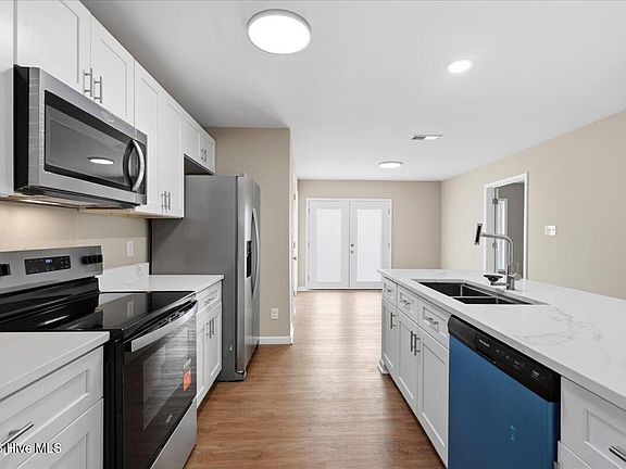 4th image of 1205 Bermuda Road