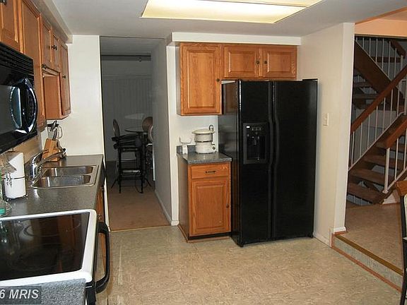 3rd image of 18559 Split Rock Ln