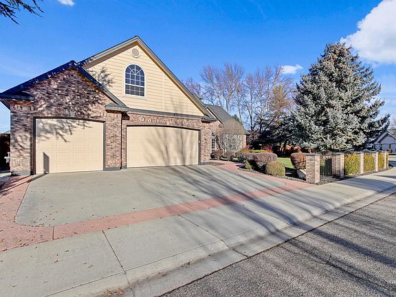 3rd image of 2297 N Chandra Way