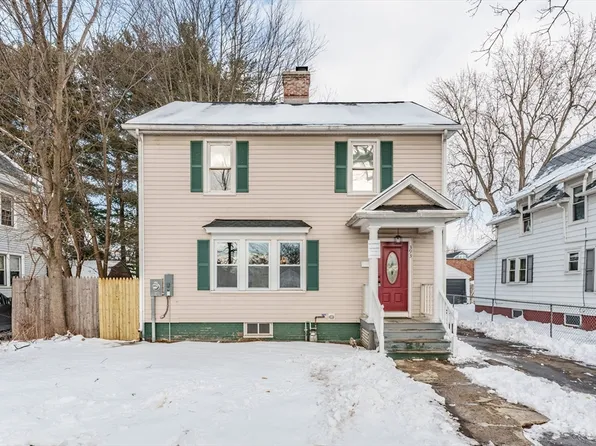 393 Newbury St, Springfield, MA 01104