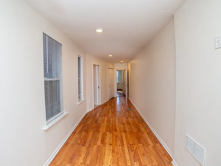 1503 N Bailey St — Photo 8