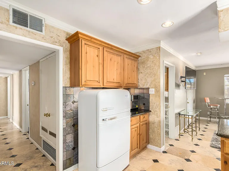 6626 E Granada Rd — Photo 10