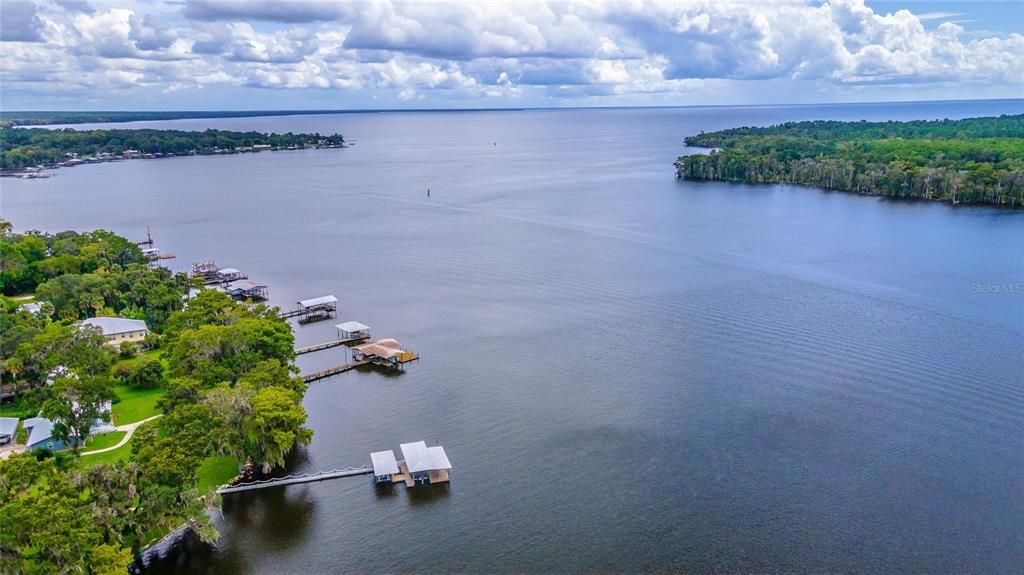 121 N Lake George Dr, Georgetown, FL - More