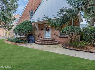 23 Wyckham Rd, Spring Lake, NJ 07762