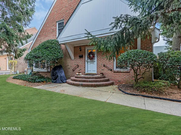 23 Wyckham Road, Spring Lake Heights, NJ 07762