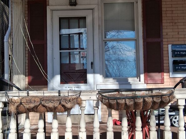 33 E High St FLOOR 1