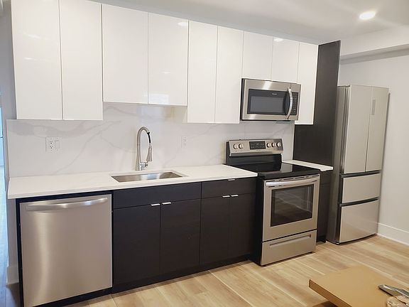 4th image of 3714 Haverford Ave #8