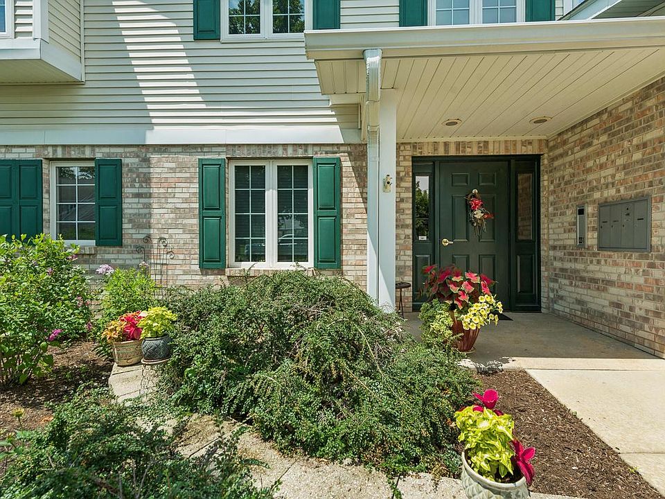 Bayside Pointe 91 Potawatomi Rd Williams Bay WI Zillow