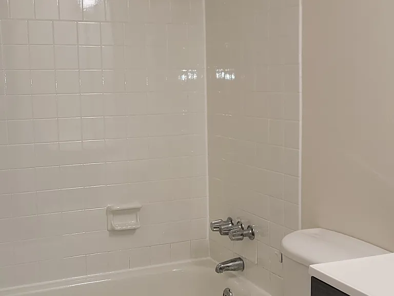 Ravine Apartments — Photo 45