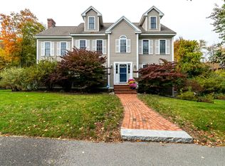 6 Quaker Ln, Seabrook, NH 03874