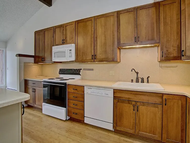 1155 Lakeside Dr #204 — Photo 9