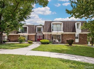 1800 Ramada Blvd APT E, Collinsville, IL 62234